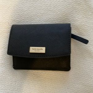 Kate Spade wallet. Bundle and save!